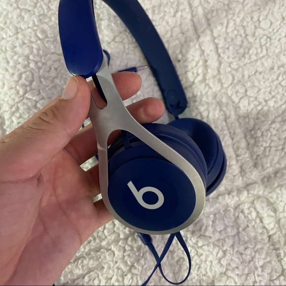 Beats by Dre Other - Blue Beats Headphones- expandable